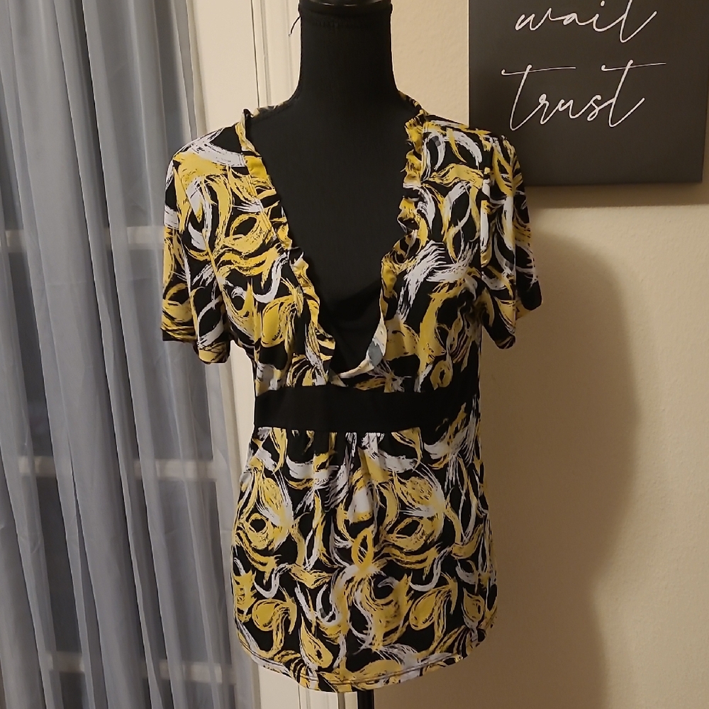 Stylish Women's Black and Yellow Top